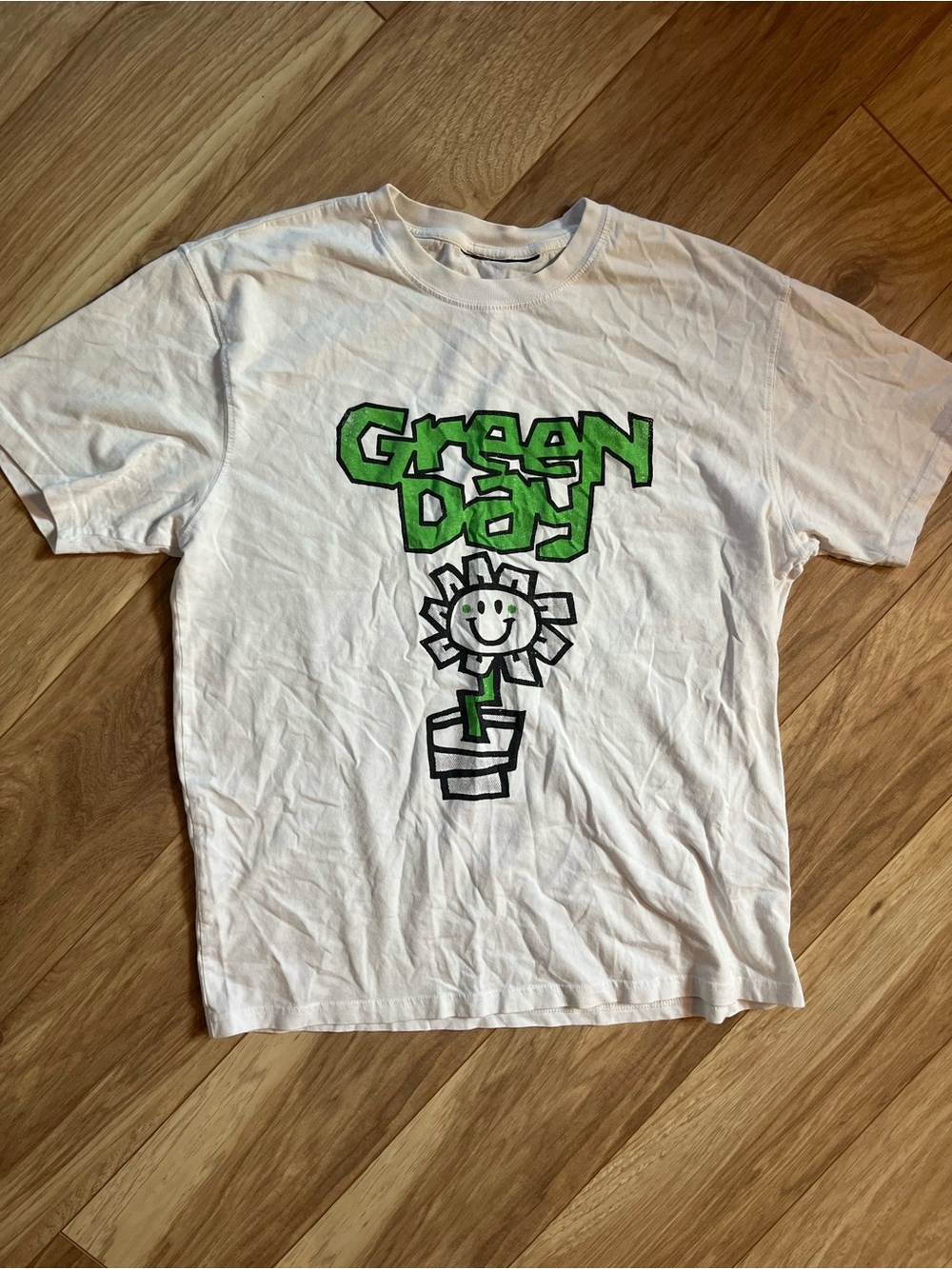 Unique Green Day graphic t-shirt